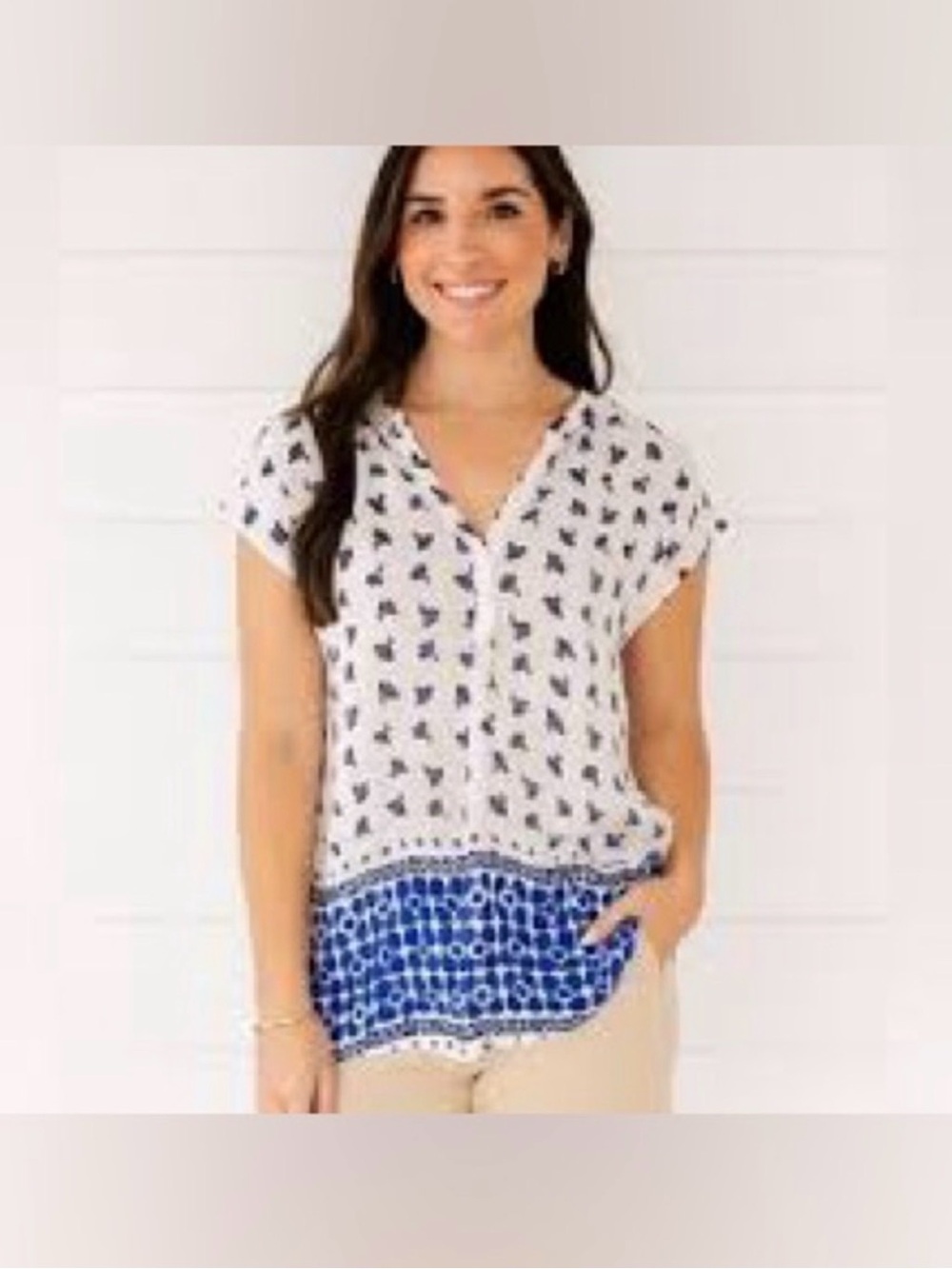 Roller Rabbit White Top with Blue Printed Hem